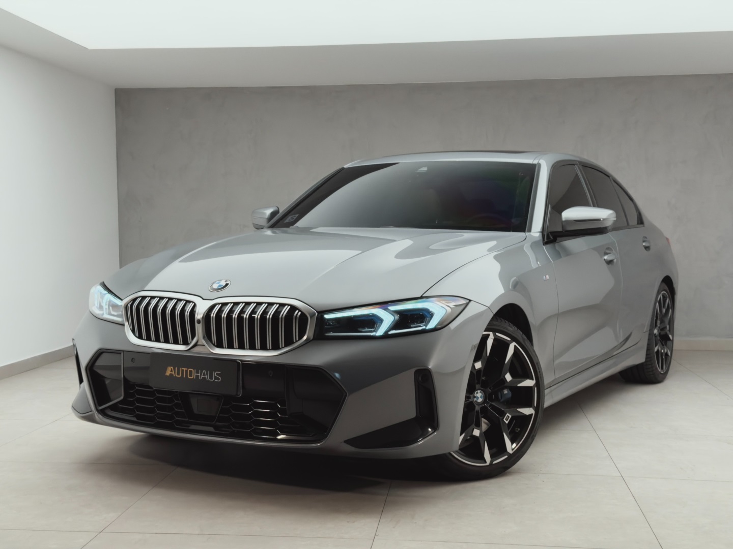 BMW 320i
