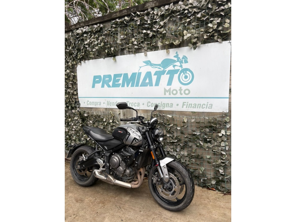 TRIUMPH TRIDENT 660