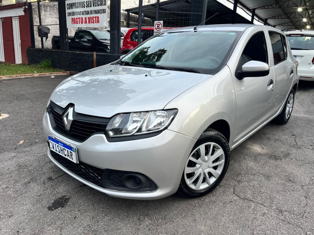 RENAULT SANDERO
