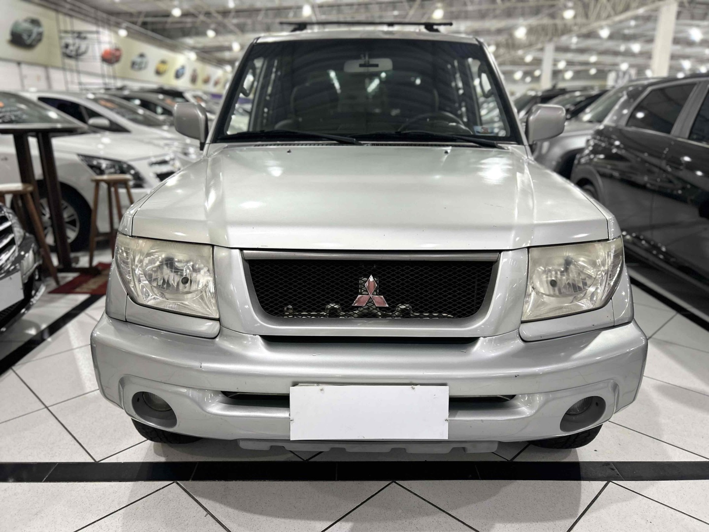 MITSUBISHI PAJERO TR4