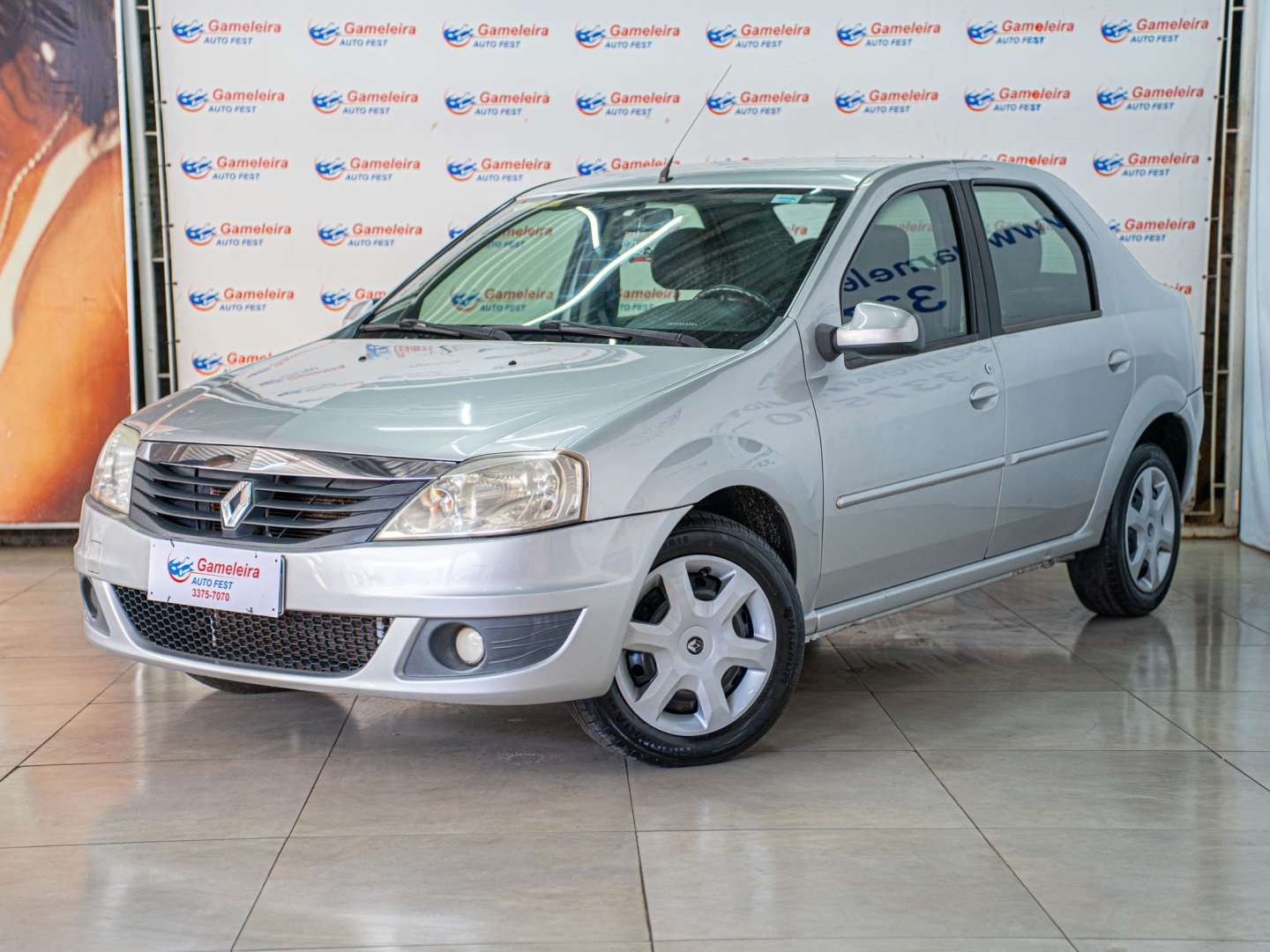 RENAULT LOGAN
