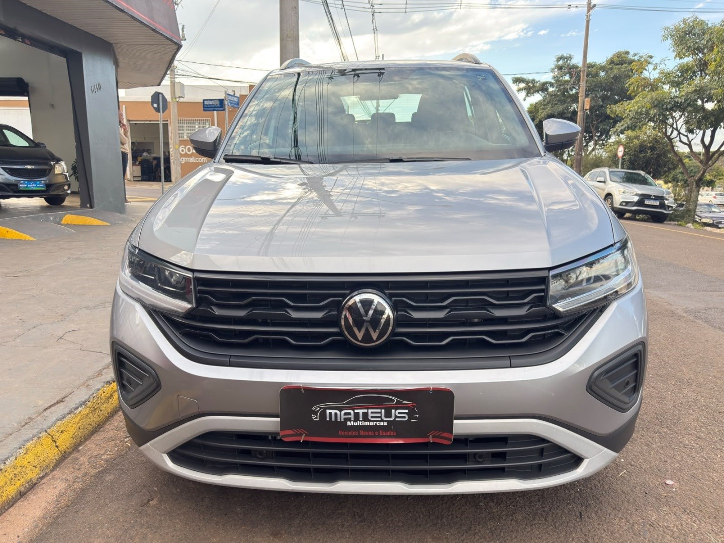 VOLKSWAGEN T-CROSS
