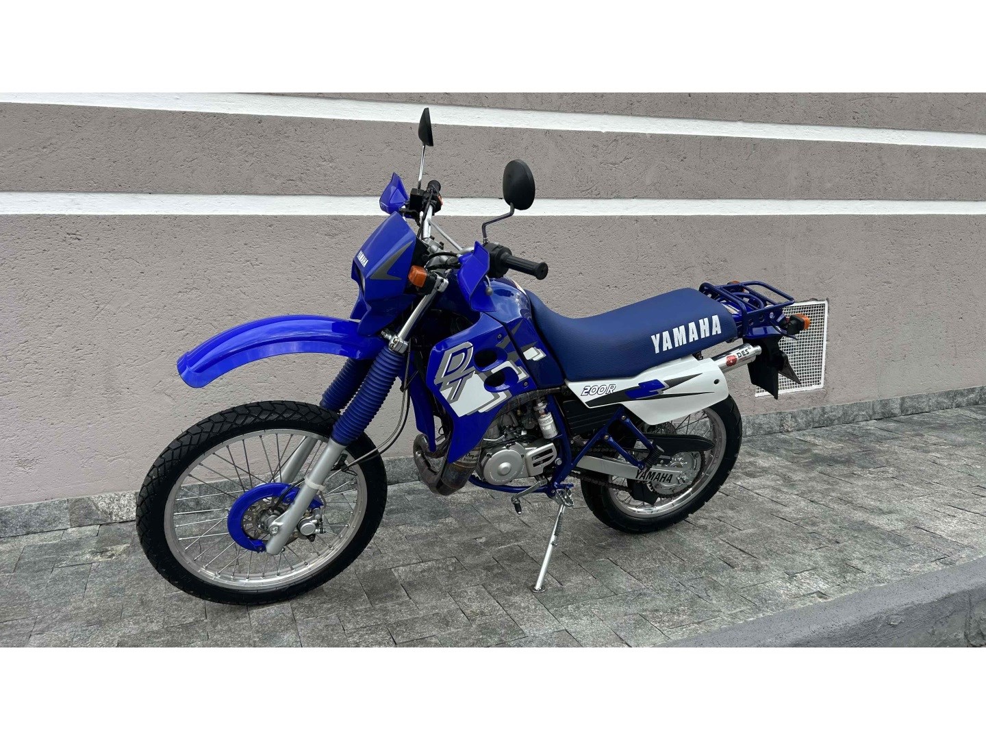 YAMAHA DT 200R