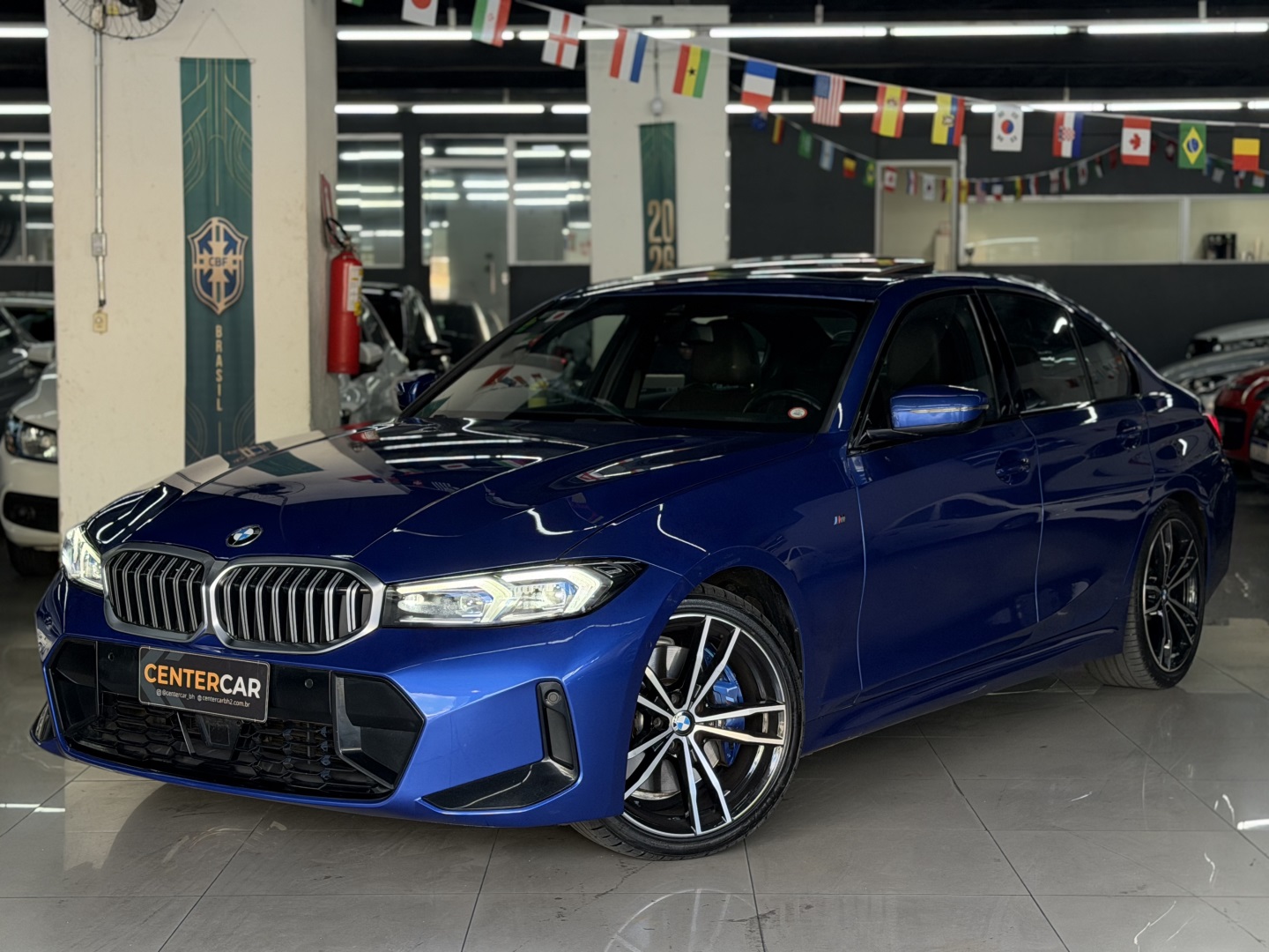 BMW 320i