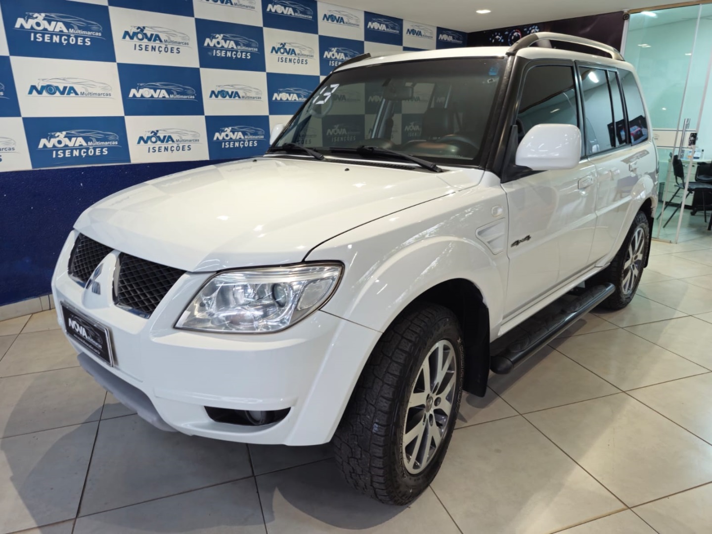 MITSUBISHI PAJERO TR4