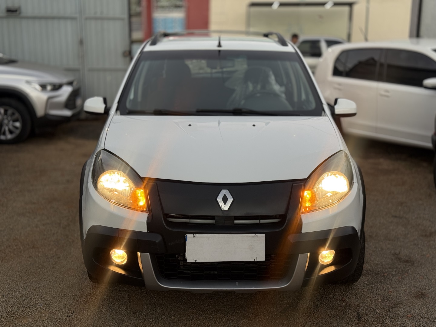 RENAULT SANDERO