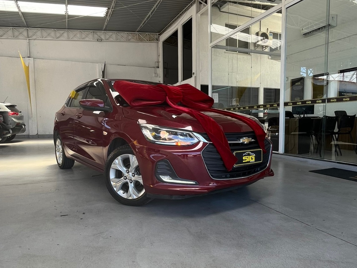 CHEVROLET ONIX 1.0 TURBO FLEX PREMIER AUTOMÁTICO 2020 - Imagem 1 - SIG Multimarcas