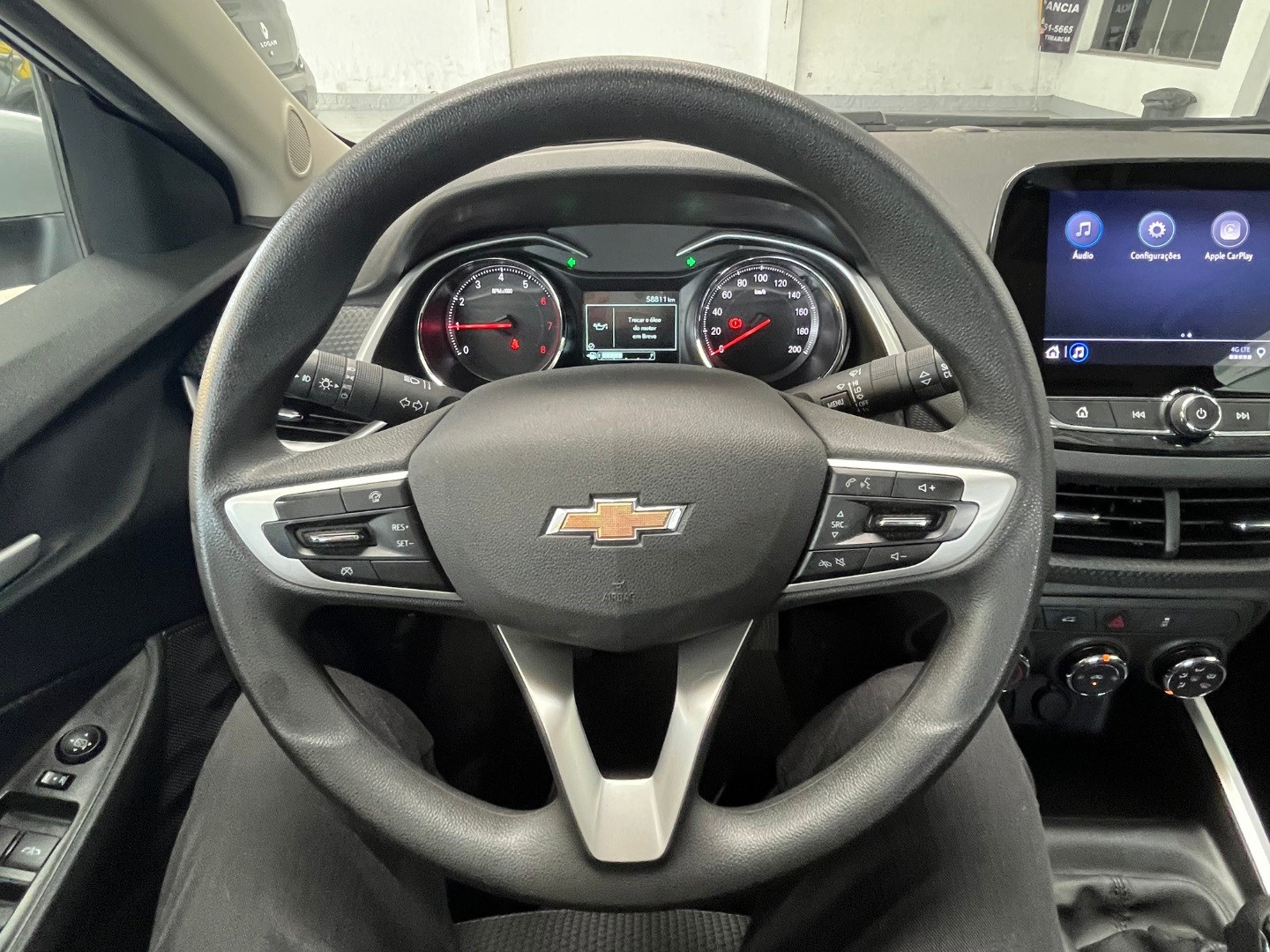 CHEVROLET ONIX 1.0 TURBO FLEX PLUS LTZ MANUAL 2023 Prata - Miniatura 8 - SIG Multimarcas