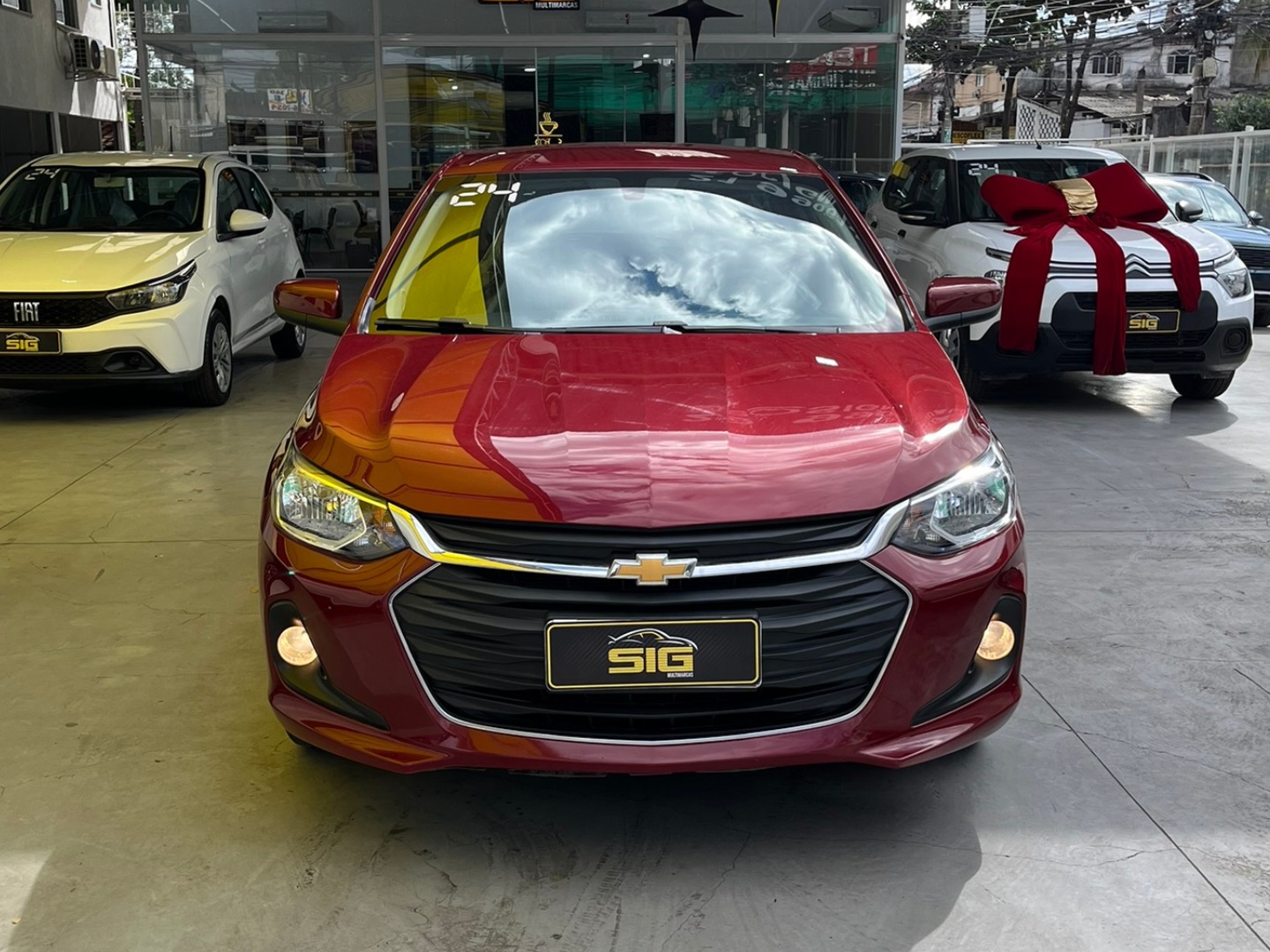 CHEVROLET ONIX 1.0 FLEX LT MANUAL 2024 Vermelho - Miniatura 2 - SIG Multimarcas