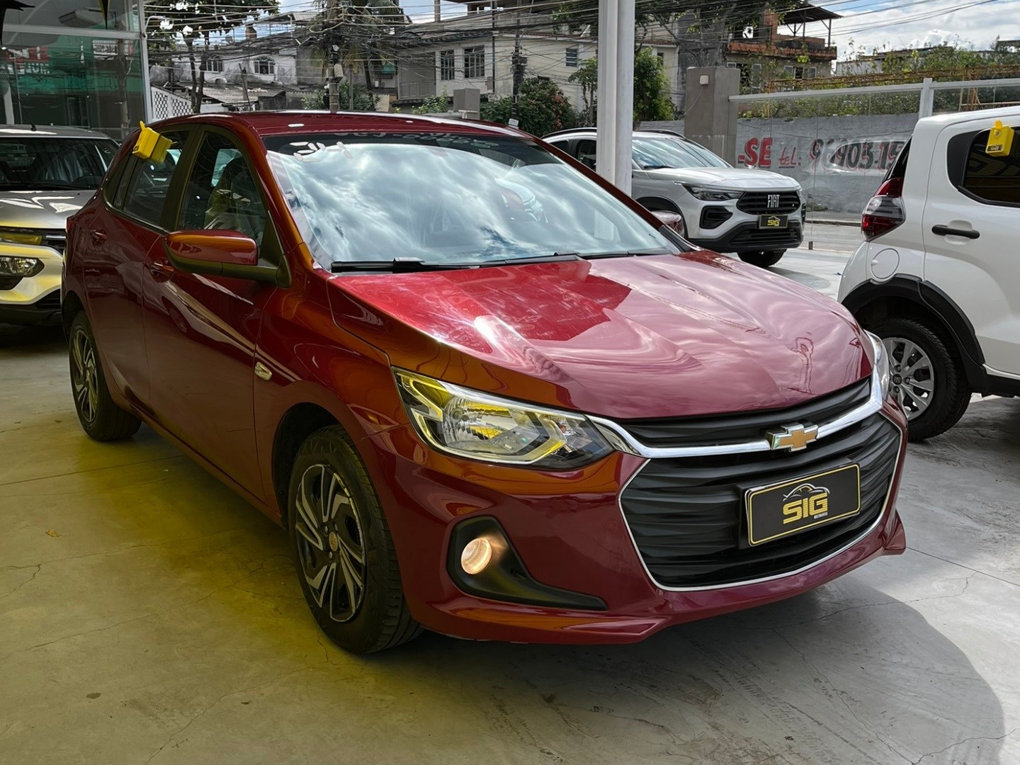 CHEVROLET ONIX 1.0 FLEX LT MANUAL 2024 Vermelho - Miniatura 4 - SIG Multimarcas