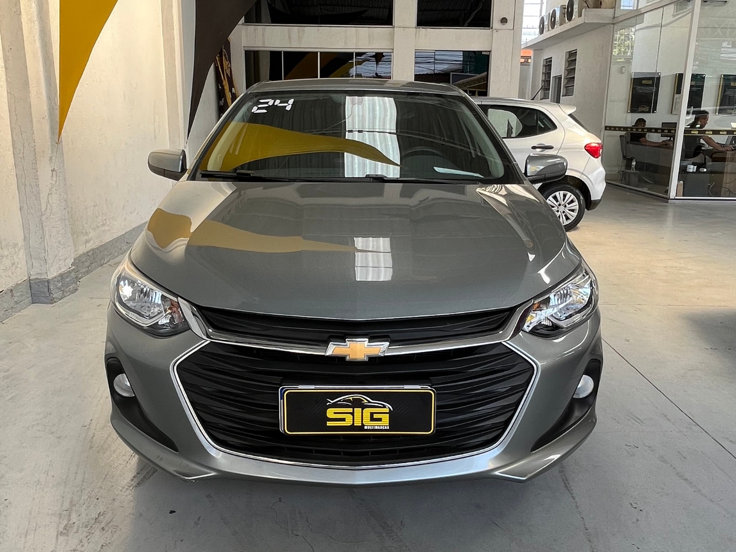 CHEVROLET ONIX 1.0 FLEX LT MANUAL 2024 Prata - Miniatura 3 - SIG Multimarcas