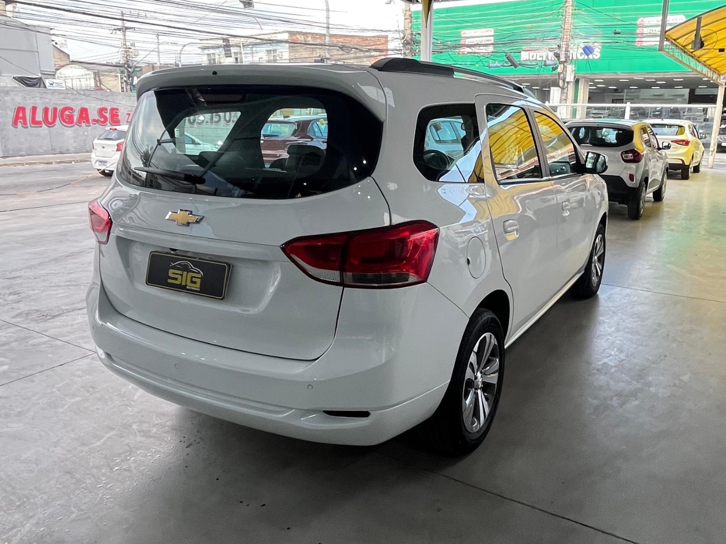 CHEVROLET SPIN PREMIER 7L 1.8 8V ECONOFLEX 4P C/AR - AUTOMÁTICO 2023 Branco - Miniatura 7 - SIG Multimarcas