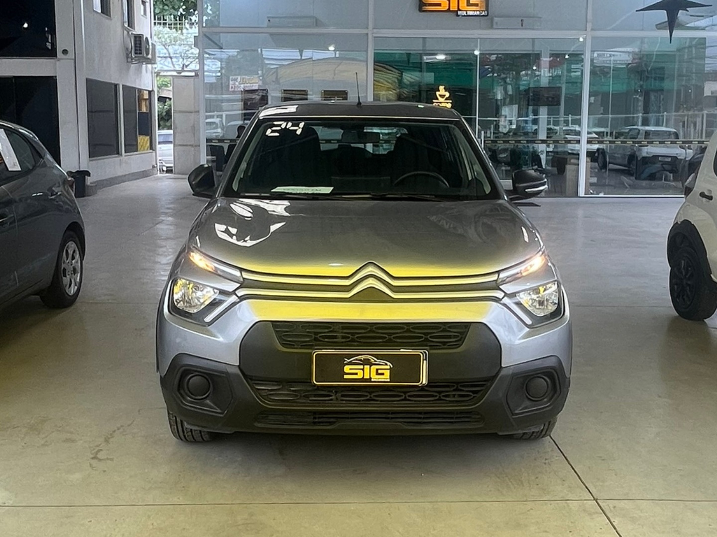 CITROEN C3 1.0 16V FLEX LIVE PACK MANUAL 2024 Cinza - Miniatura 2 - SIG Multimarcas