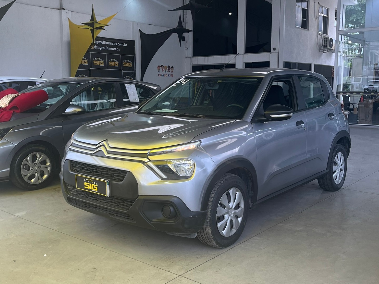 CITROEN C3 1.0 16V FLEX LIVE PACK MANUAL 2024 Cinza - Miniatura 3 - SIG Multimarcas