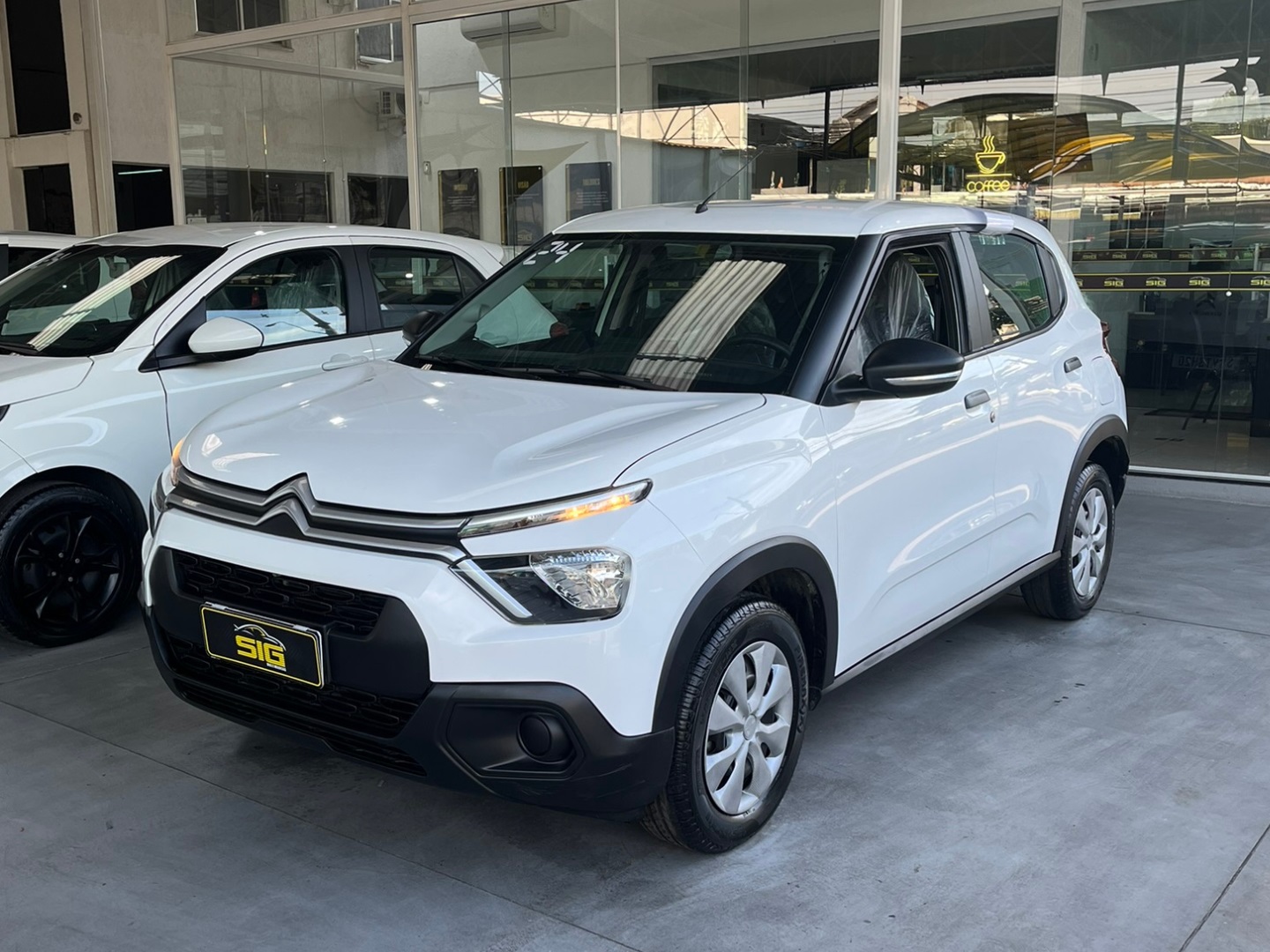 CITROEN C3 1.0 16V FLEX LIVE PACK MANUAL 2024 Branco - Miniatura 3 - SIG Multimarcas