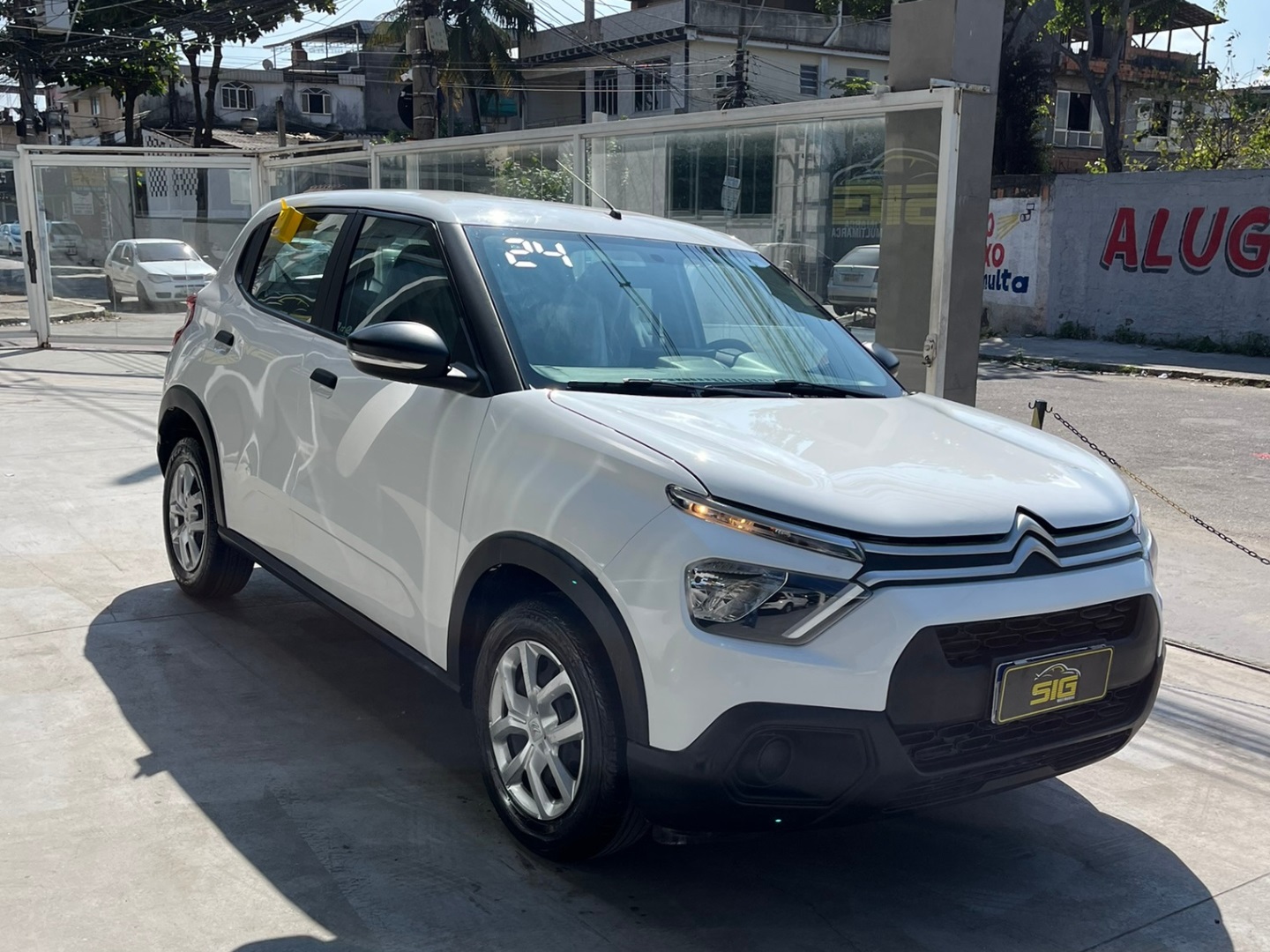 CITROEN C3 1.0 FIREFLY FLEX LIVE PACK MANUAL 2024 Branco - Miniatura 4 - SIG Multimarcas