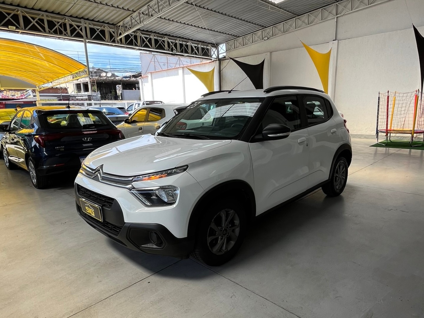 CITROEN C3 1.0 FIREFLY FLEX FEEL MANUAL 2023 Branco - Miniatura 4 - SIG Multimarcas