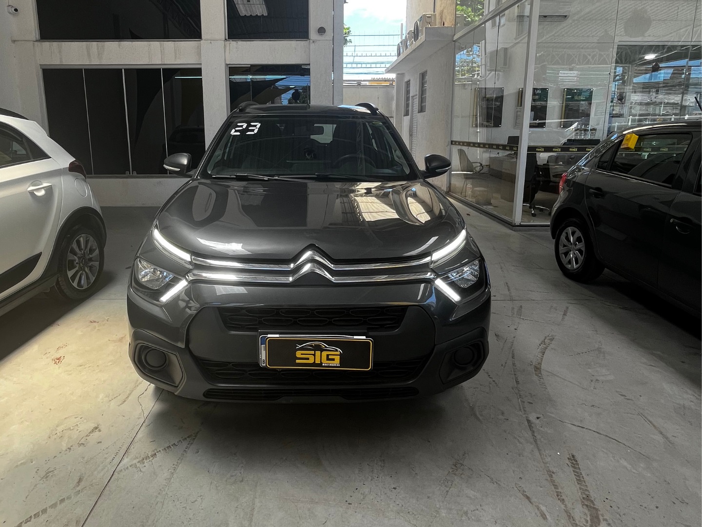 CITROEN C3 1.0 FIREFLY FLEX FEEL MANUAL 2023 Cinza - Miniatura 2 - SIG Multimarcas