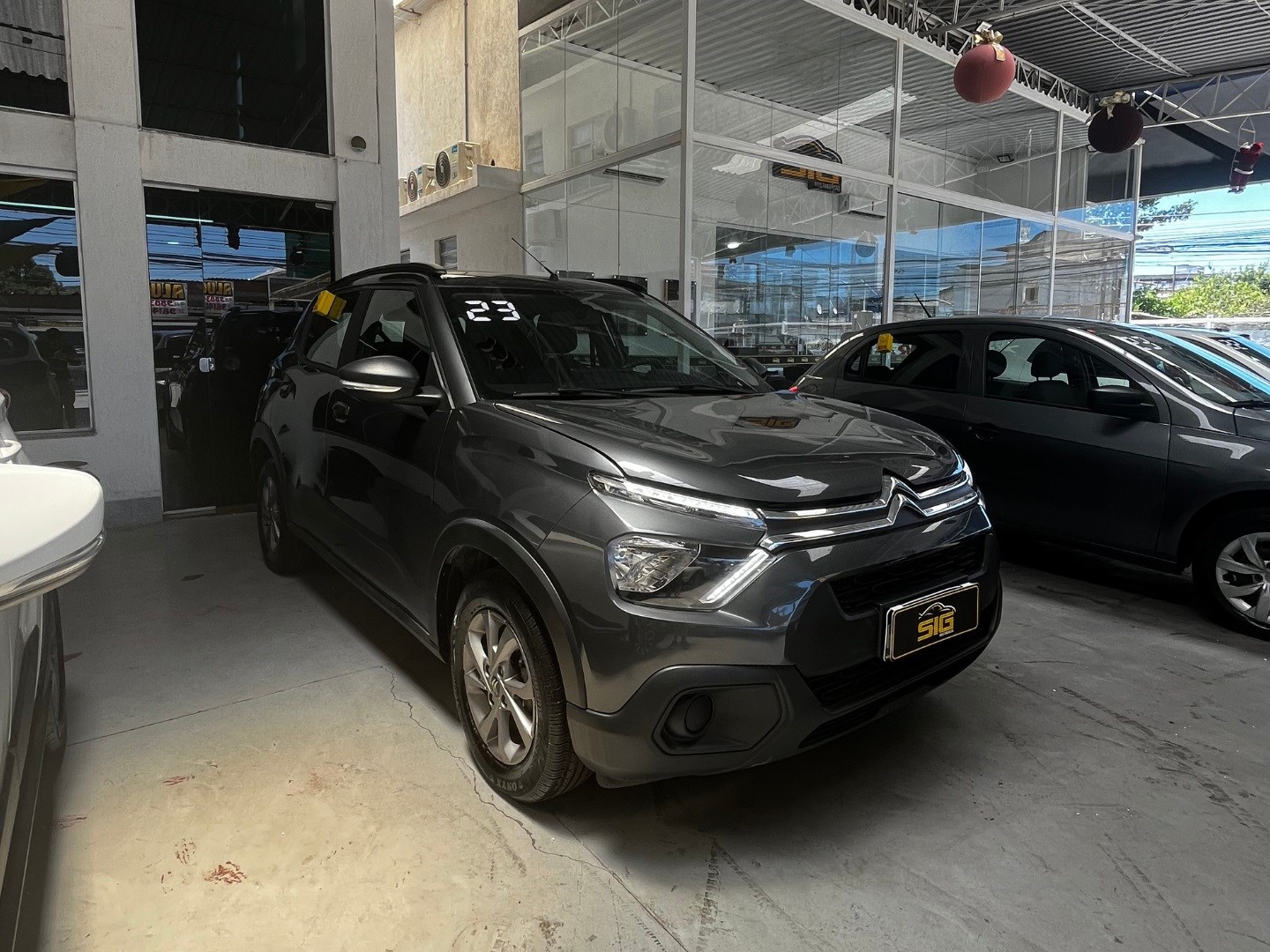 CITROEN C3 1.0 FIREFLY FLEX FEEL MANUAL 2023 Cinza - Miniatura 4 - SIG Multimarcas