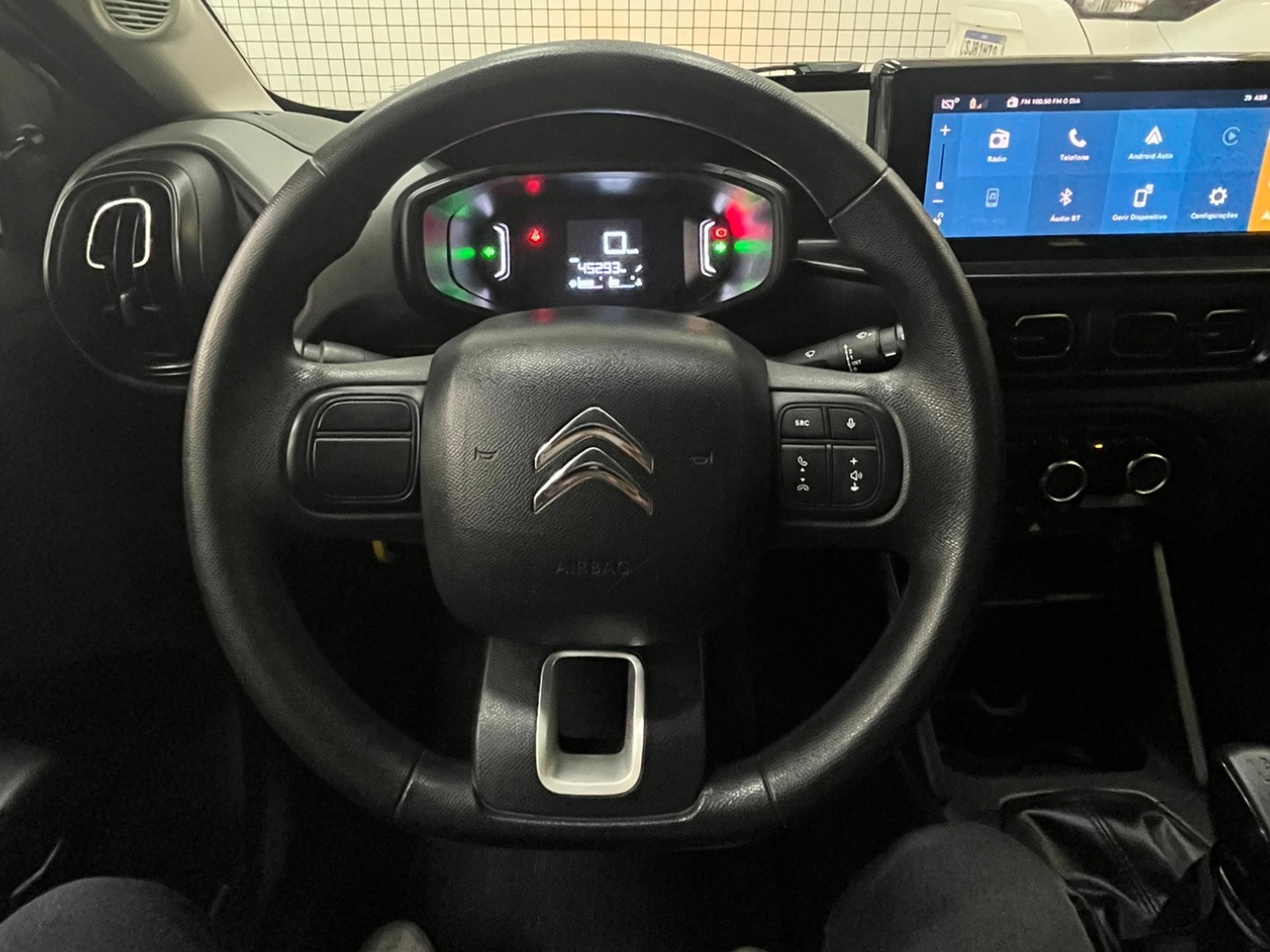 CITROEN C3 1.0 FIREFLY FLEX LIVE PACK MANUAL 2023 Prata - Miniatura 7 - SIG Multimarcas