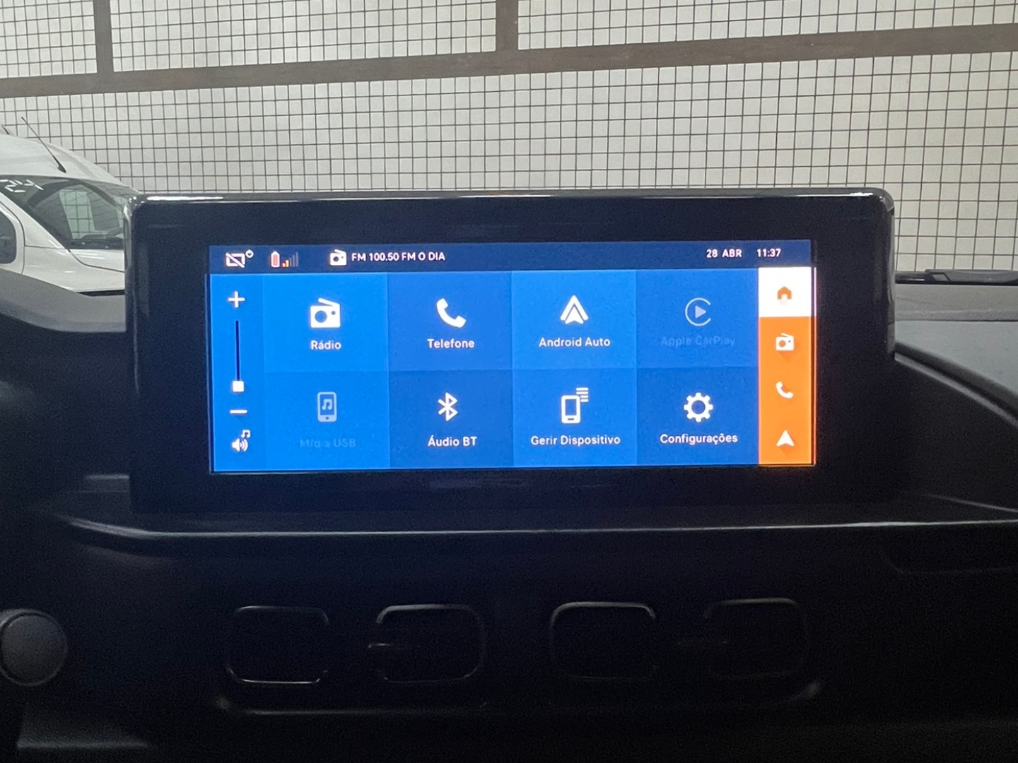 CITROEN C3 1.0 FIREFLY FLEX LIVE PACK MANUAL 2023 Prata - Miniatura 8 - SIG Multimarcas