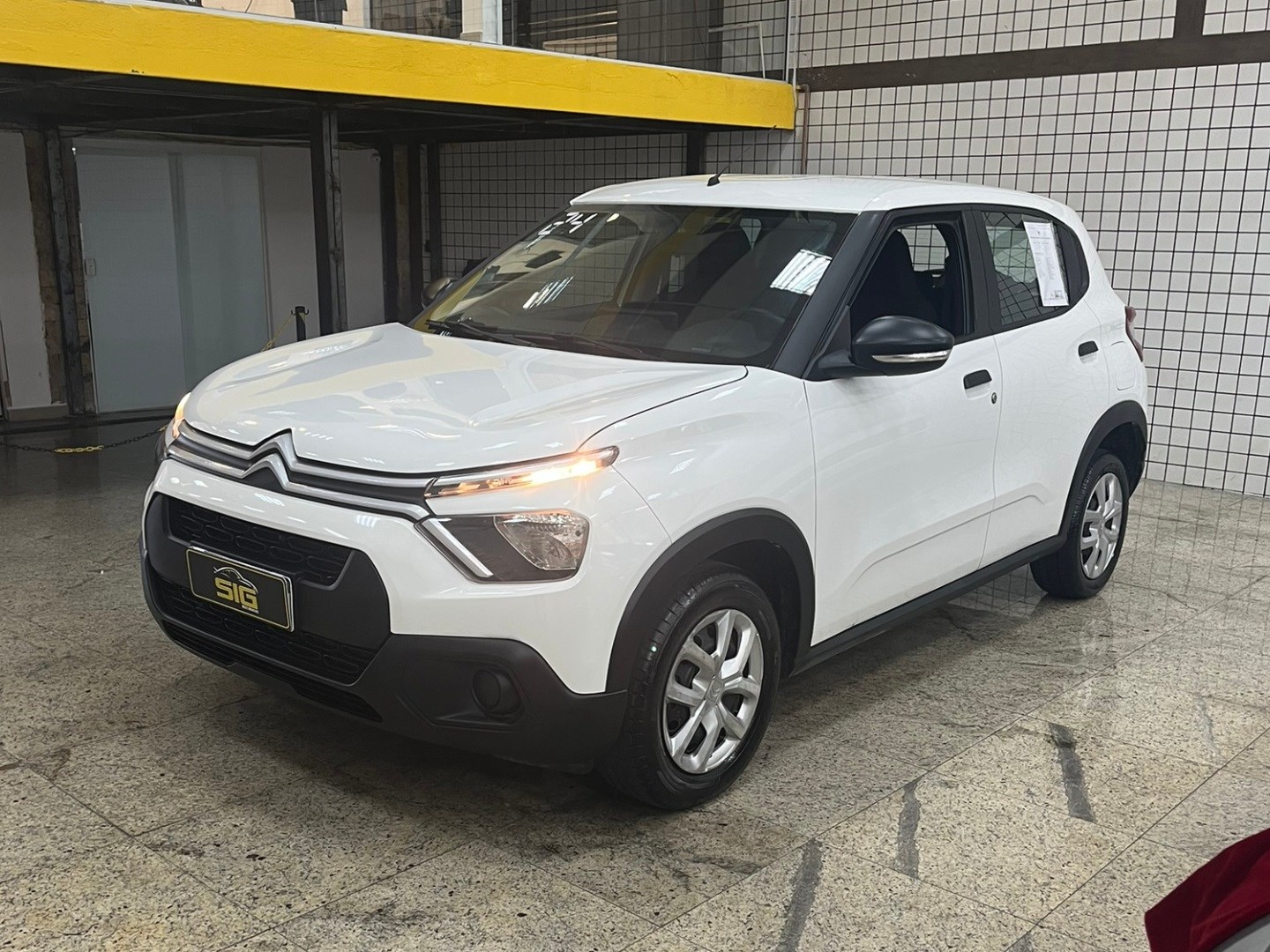 CITROEN C3 1.0 16V FLEX LIVE PACK MANUAL 2024 Branco - Miniatura 4 - SIG Multimarcas