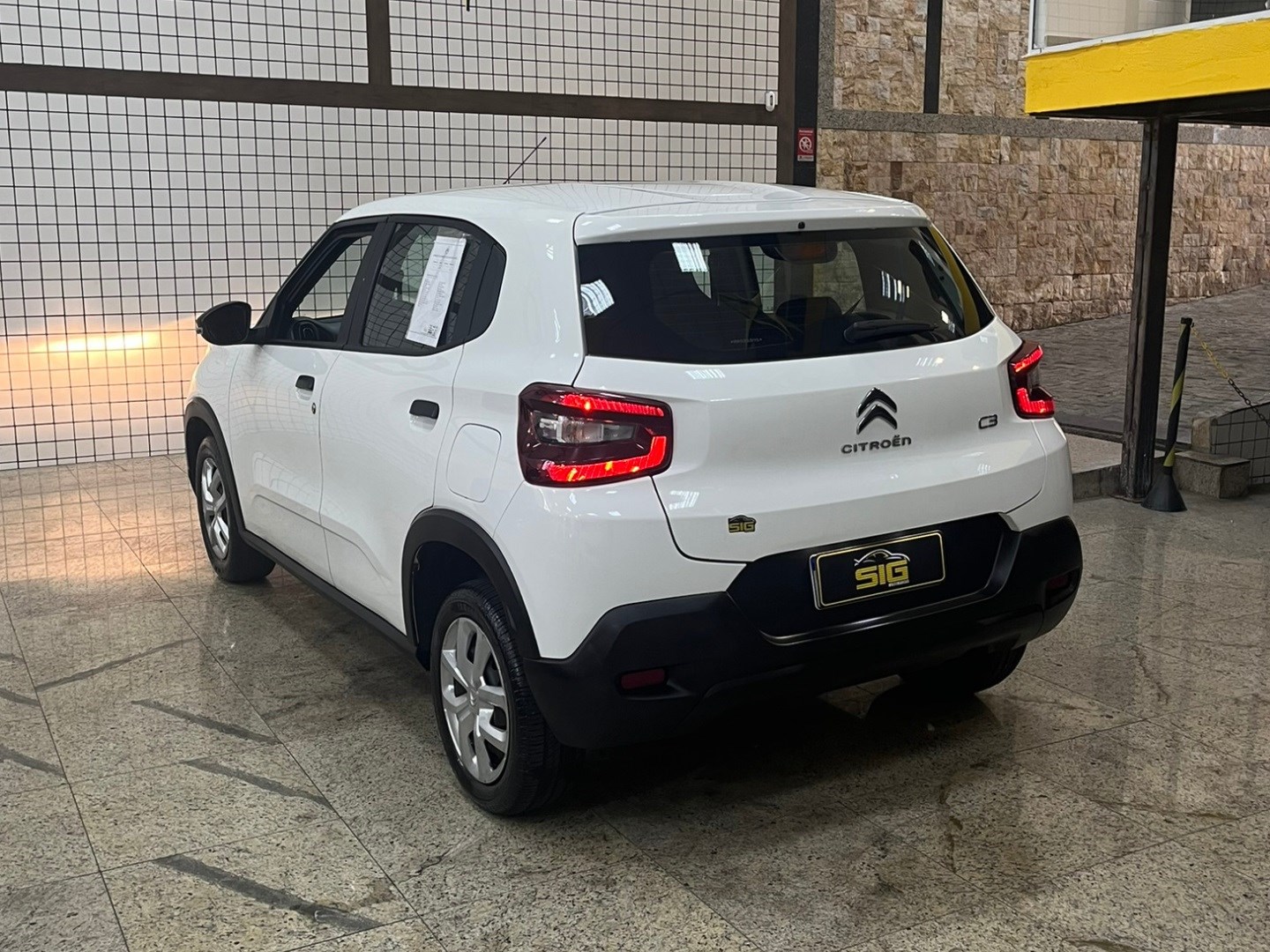 CITROEN C3 1.0 16V FLEX LIVE PACK MANUAL 2024 Branco - Miniatura 5 - SIG Multimarcas