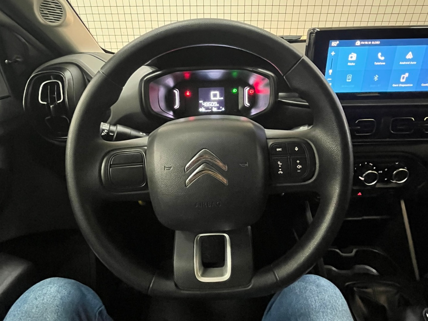 CITROEN C3 1.0 16V FLEX LIVE PACK MANUAL 2024 Branco - Miniatura 8 - SIG Multimarcas