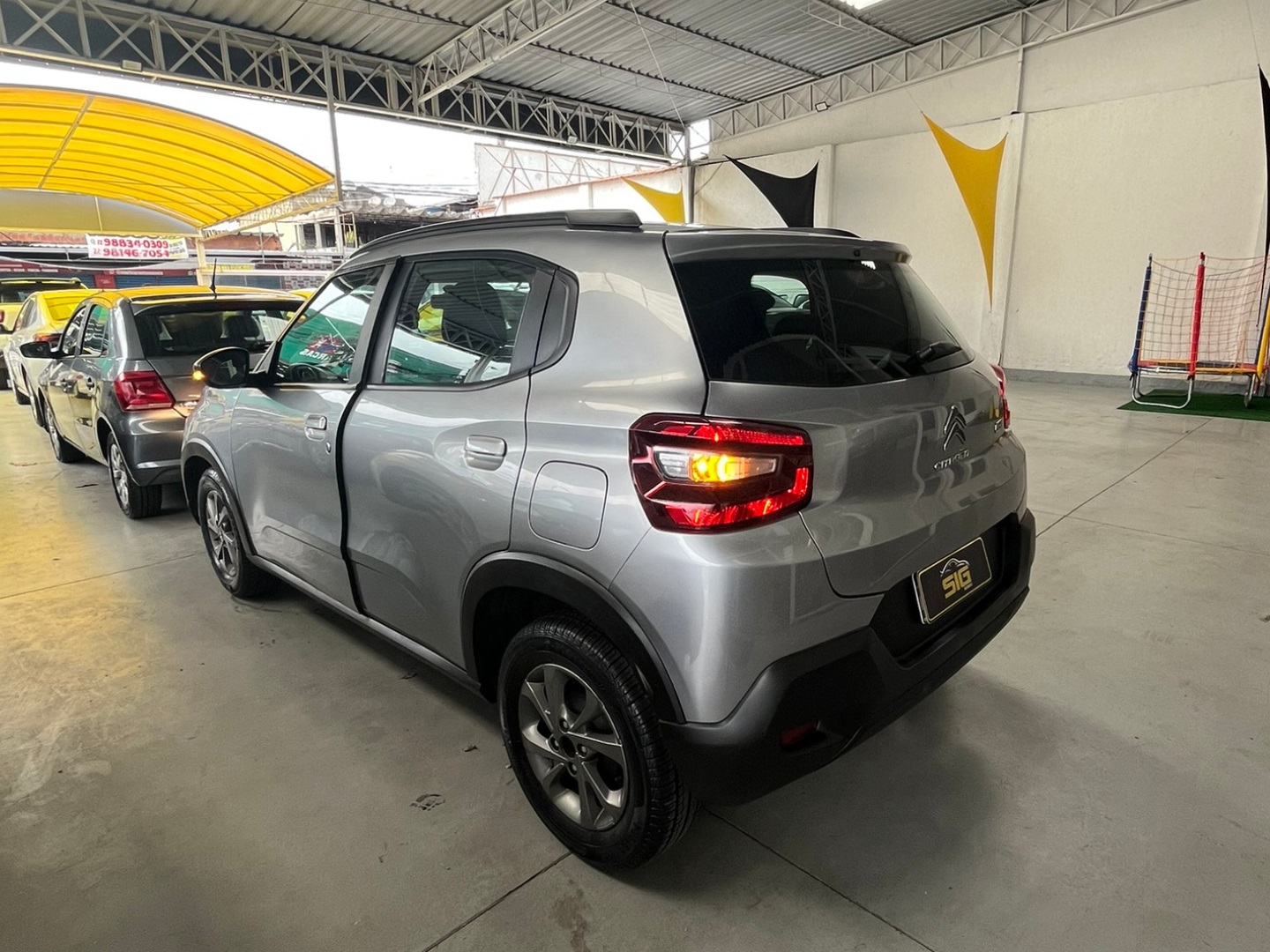 CITROEN C3 1.0 FIREFLY FLEX FEEL MANUAL 2023 Cinza - Miniatura 8 - SIG Multimarcas
