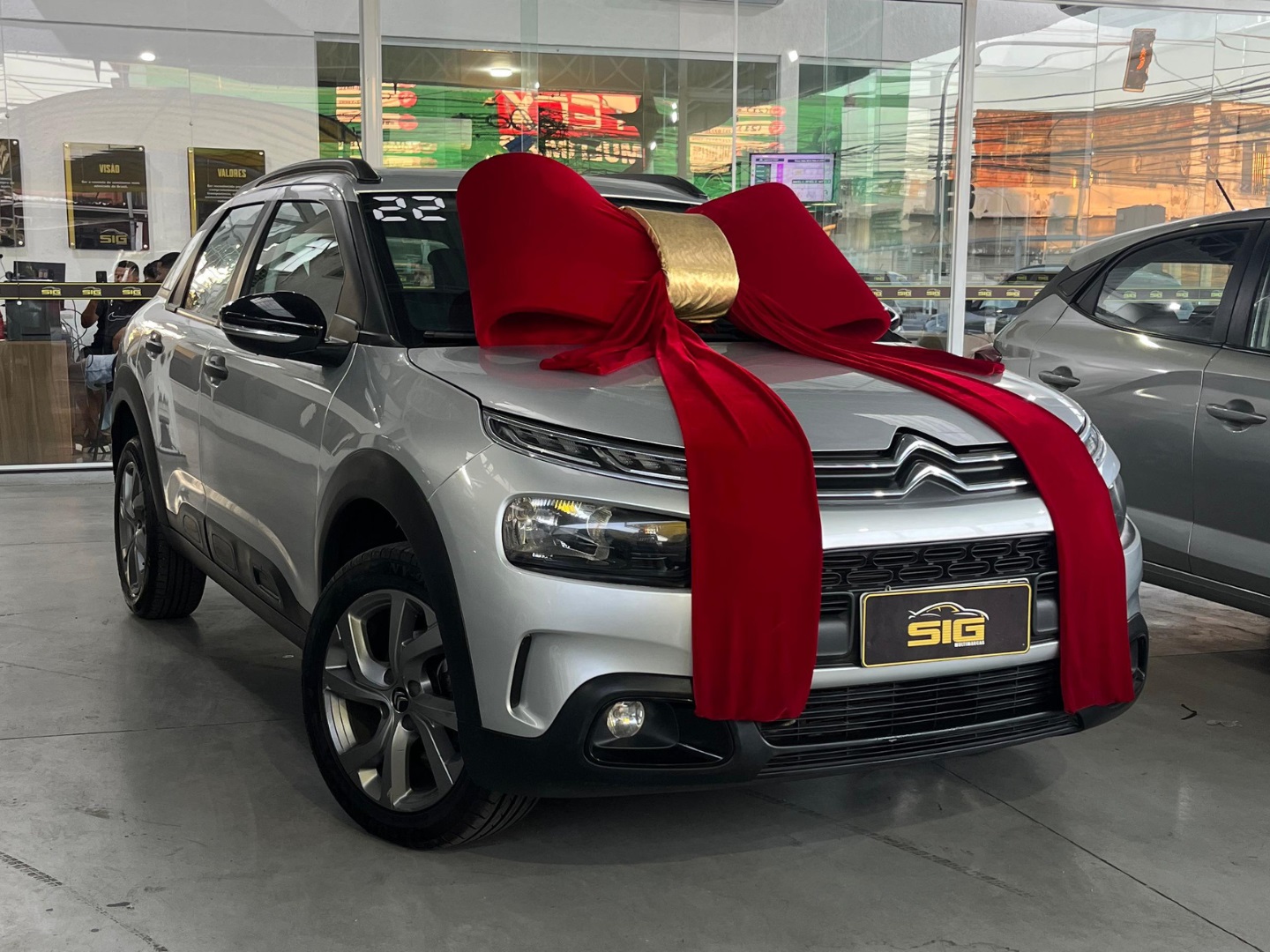 CITROEN C4 CACTUS 1.6 VTI 120 FLEX FEEL EAT6 2022 na cor Prata com 63.544 km - Imagem 1 - SIG Multimarcas