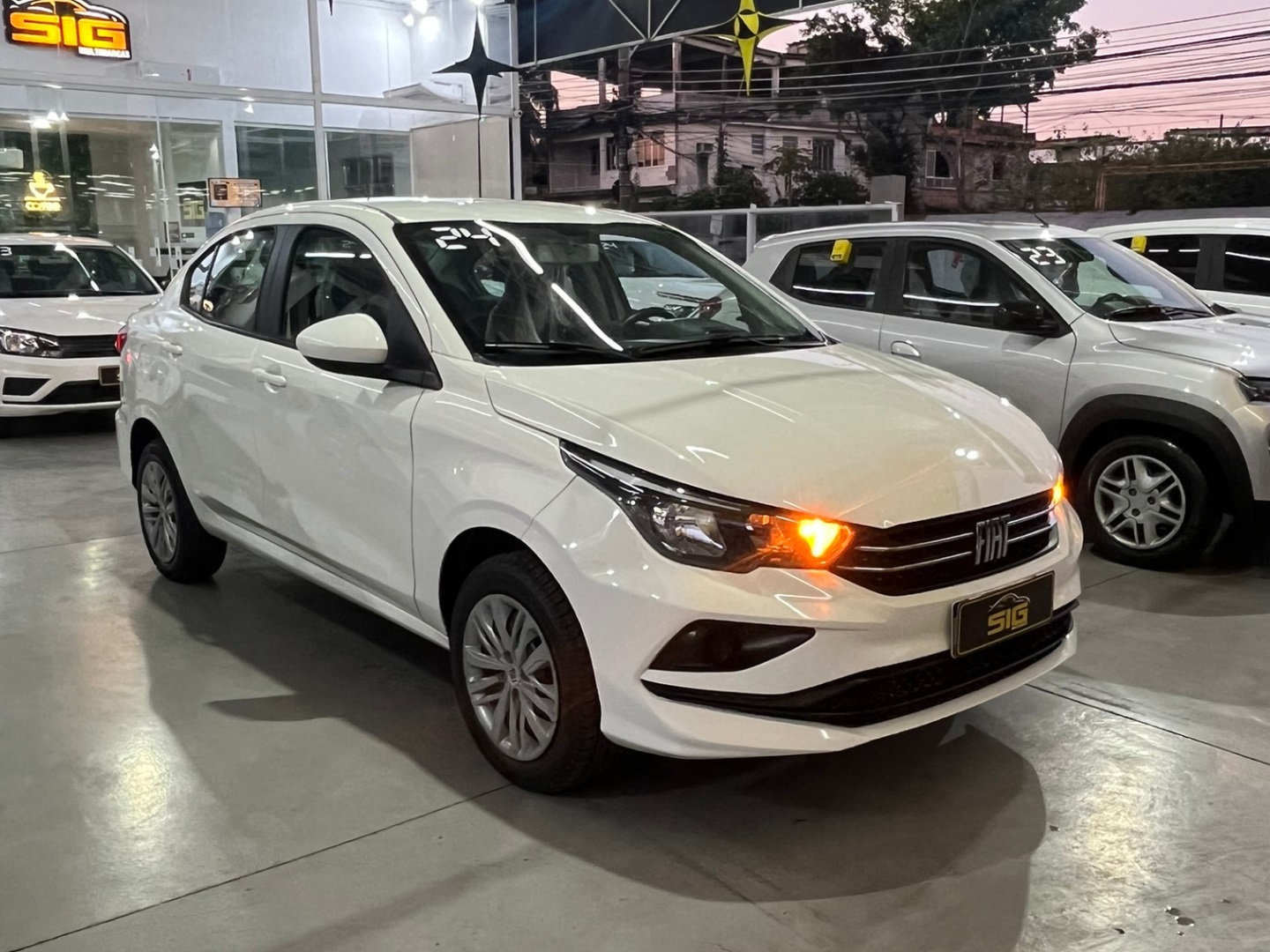 FIAT CRONOS 1.3 FIREFLY FLEX DRIVE MANUAL 2024 Branco - Miniatura 3 - SIG Multimarcas