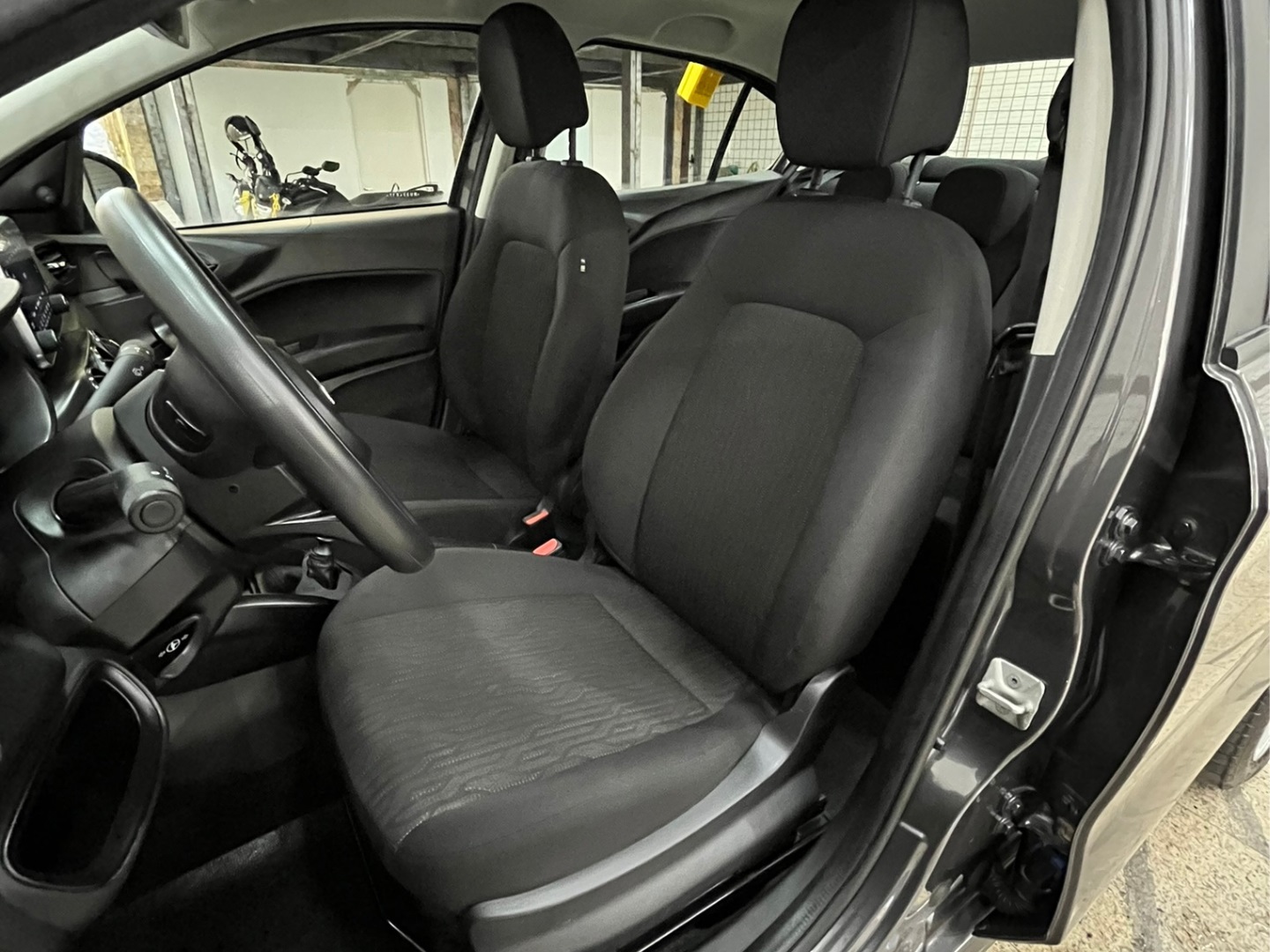 FIAT CRONOS 1.3 FIREFLY FLEX DRIVE MANUAL 2024 Cinza - Miniatura 6 - SIG Multimarcas