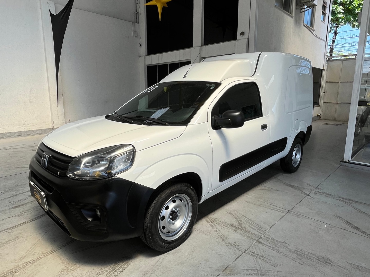 FIAT FIORINO 1.4 MPI FURGÃO ENDURANCE 8V FLEX 2P MANUAL 2023 - Miniatura 4