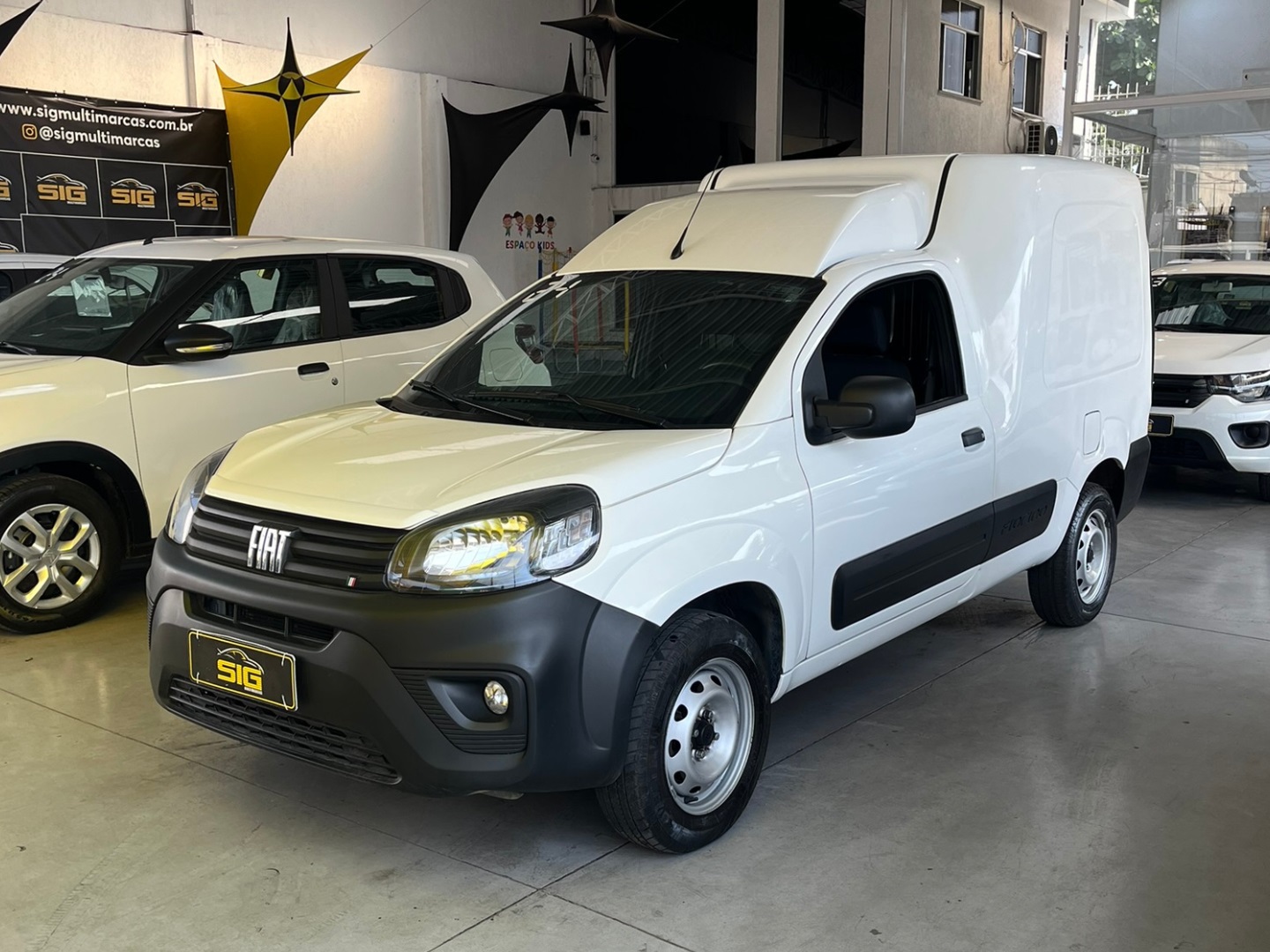 FIAT FIORINO 1.4 MPI FURGÃO ENDURANCE 8V FLEX 2P MANUAL 2024 - Miniatura 4