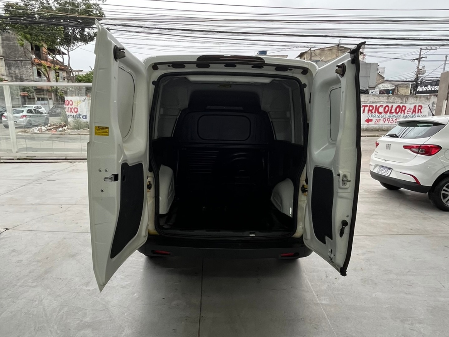 FIAT FIORINO 1.4 MPI FURGÃO ENDURANCE 8V FLEX 2P MANUAL 2024 - Miniatura 7