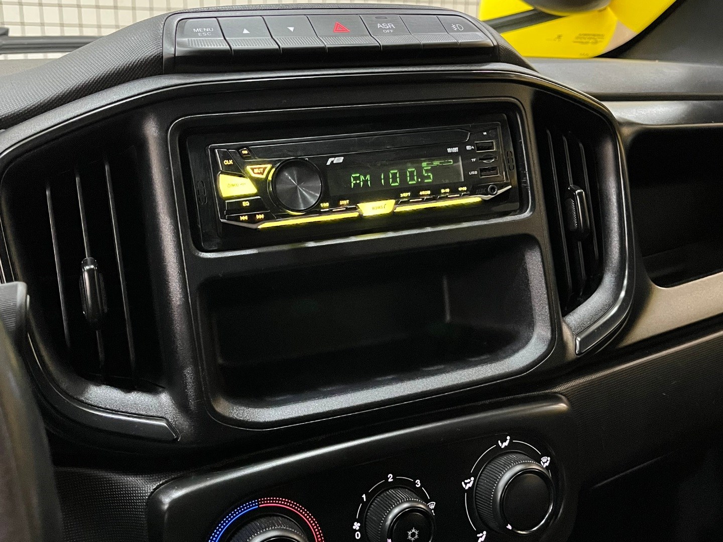 FIAT FIORINO 1.4 MPI FURGÃO ENDURANCE 8V FLEX 2P MANUAL 2023 - Miniatura 8