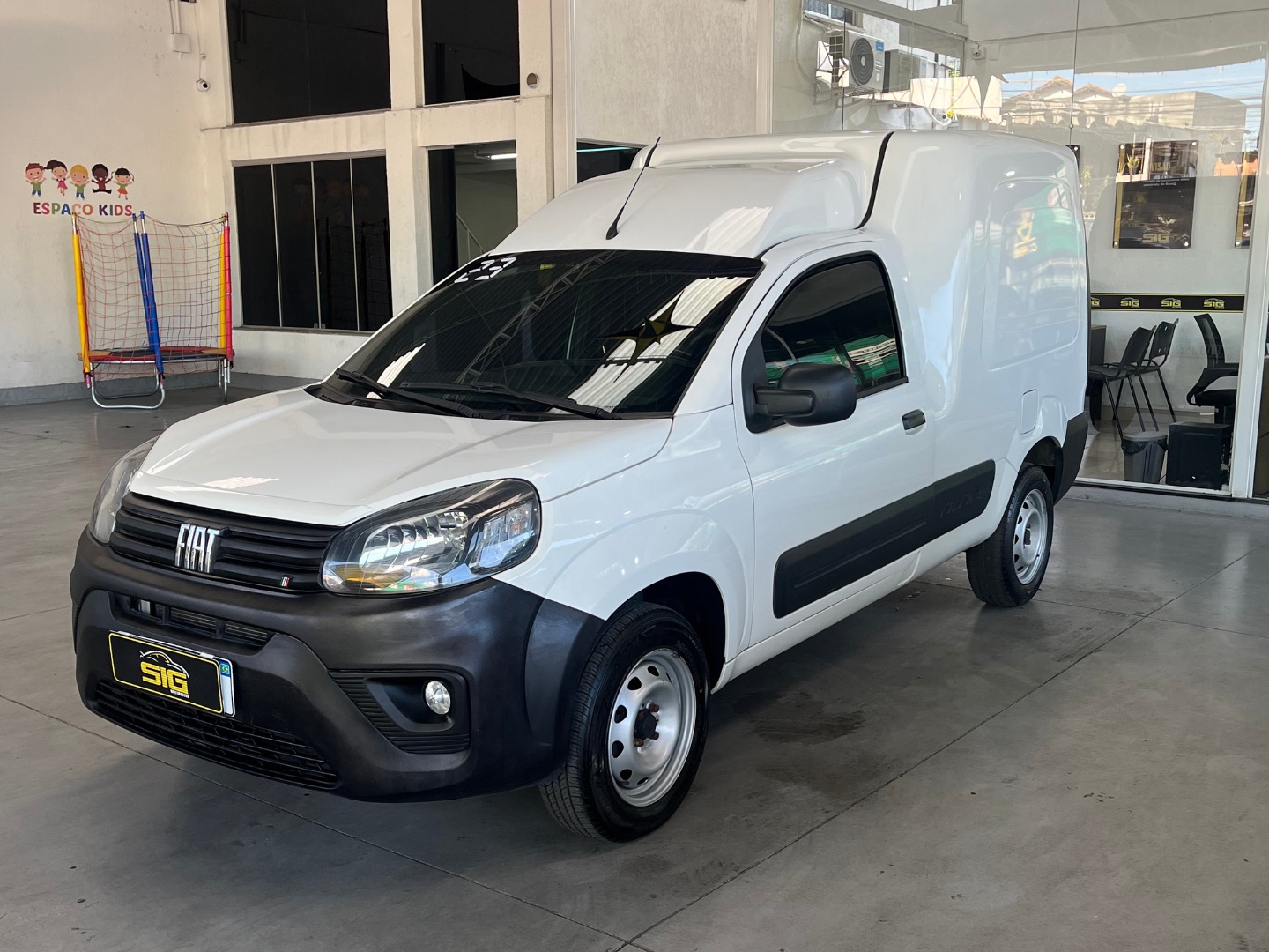 FIAT FIORINO 1.4 MPI FURGÃO ENDURANCE 8V FLEX 2P MANUAL 2023 - Miniatura 3