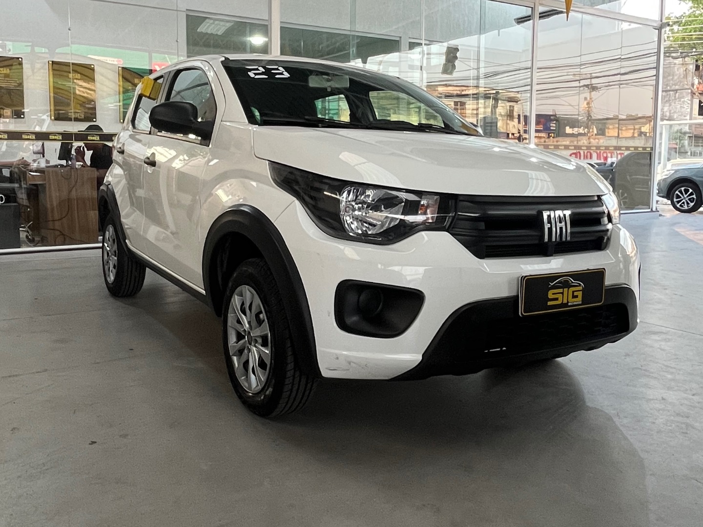 FIAT MOBI 1.0 EVO FLEX LIKE. MANUAL 2023 - Imagem 1 - SIG Multimarcas