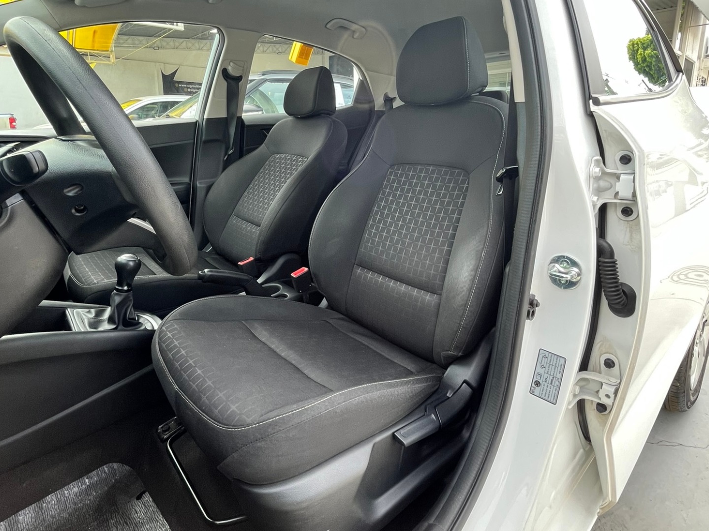 HYUNDAI HB20 1.0 12V FLEX COMFORT MANUAL 2023 - Miniatura 6