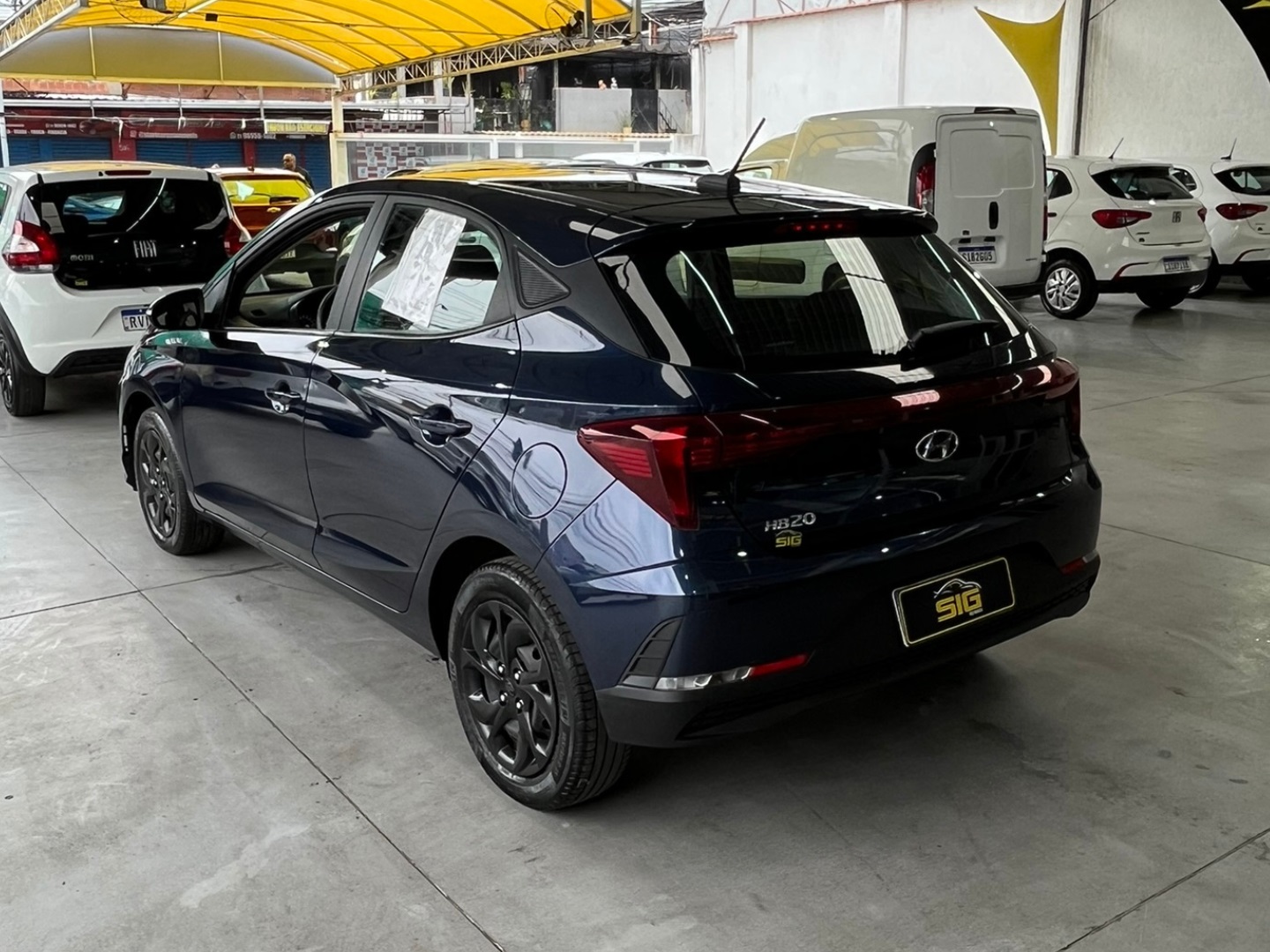 HYUNDAI HB20 1.0 12V FLEX COMFORT PLUS MANUAL 2024 - Miniatura 6