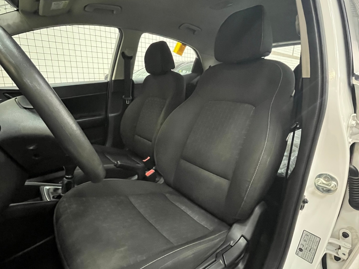 HYUNDAI HB20 1.0 12V FLEX COMFORT MANUAL 2023 - Miniatura 6