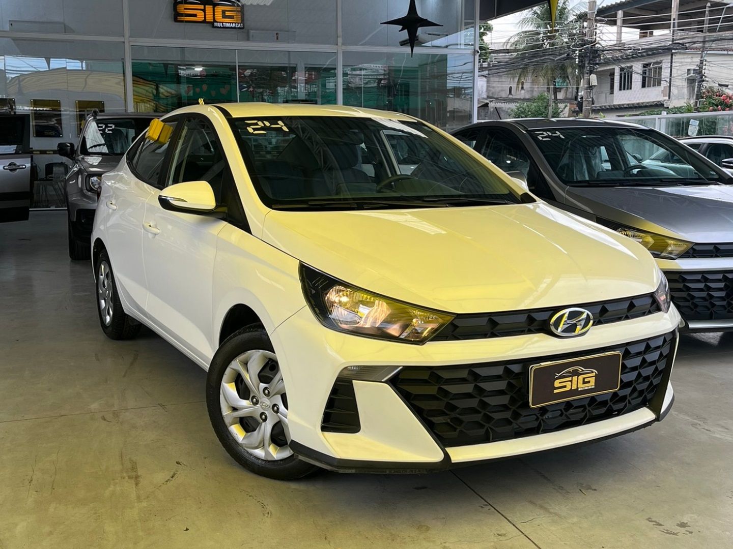 HYUNDAI HB20S 1.0 12V FLEX COMFORT PLUS MANUAL 2024 - Imagem 1 - SIG Multimarcas