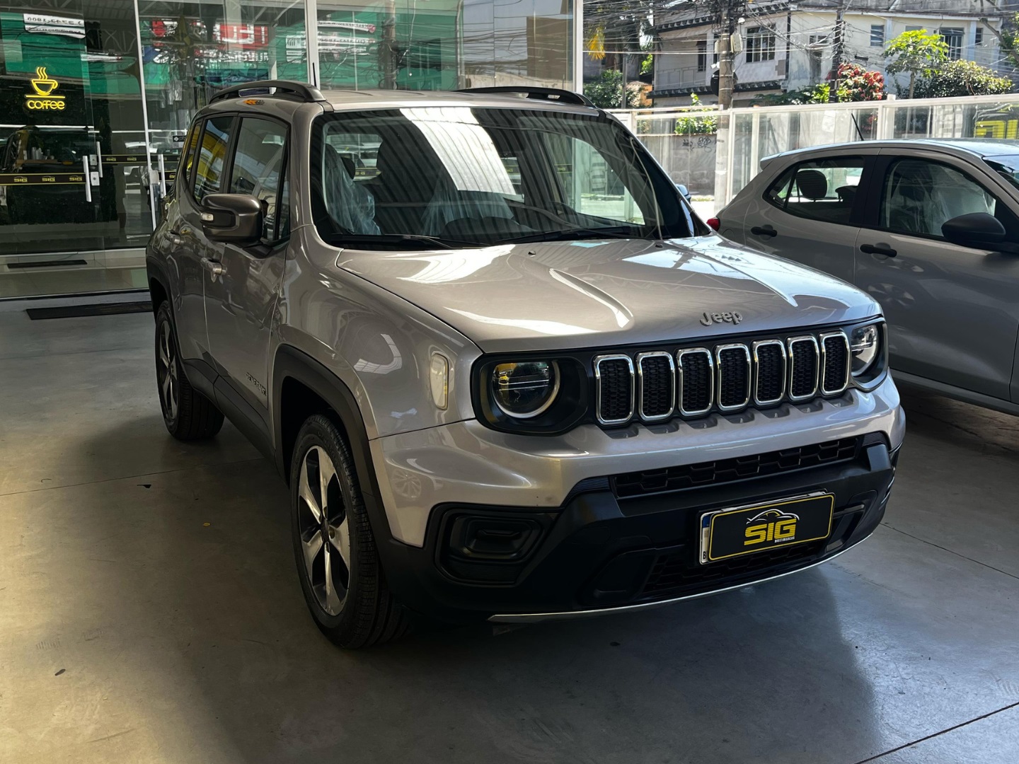 JEEP RENEGADE 1.3 T270 TURBO FLEX LONGITUDE AT6 2022 - Miniatura 3