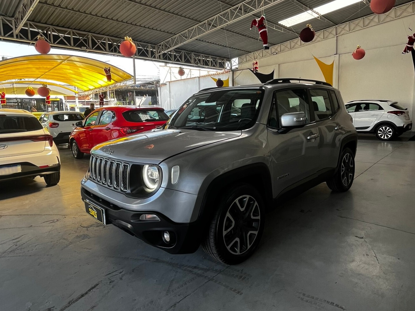 JEEP RENEGADE 1.8 16V FLEX LONGITUDE 4P AUTOMÁTICO 2021 - Miniatura 4