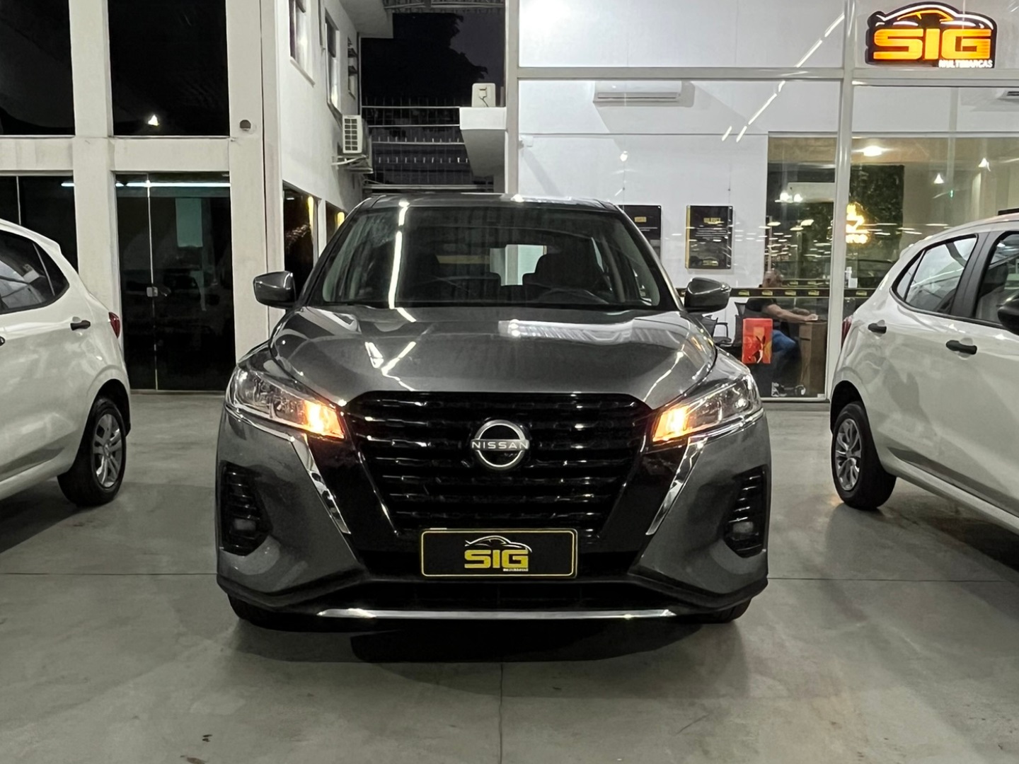 NISSAN KICKS 1.6 16V FLEXSTART ACTIVE XTRONIC 2024 Cinza - Miniatura 2 - SIG Multimarcas