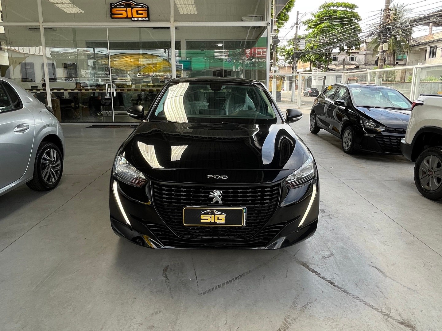 PEUGEOT 208 1.0 6V FLEX LIKE MANUAL 2024 Preto - Miniatura 2 - SIG Multimarcas