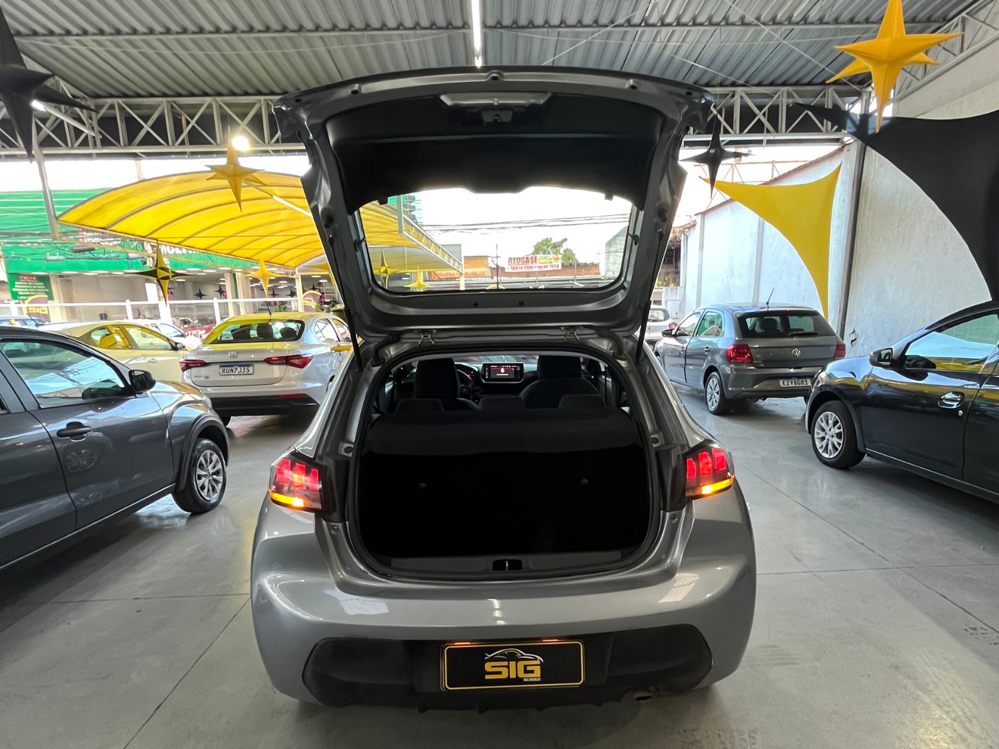 PEUGEOT 208 1.6 16V FLEX ACTIVE AT6 2023 Cinza - Miniatura 6 - SIG Multimarcas