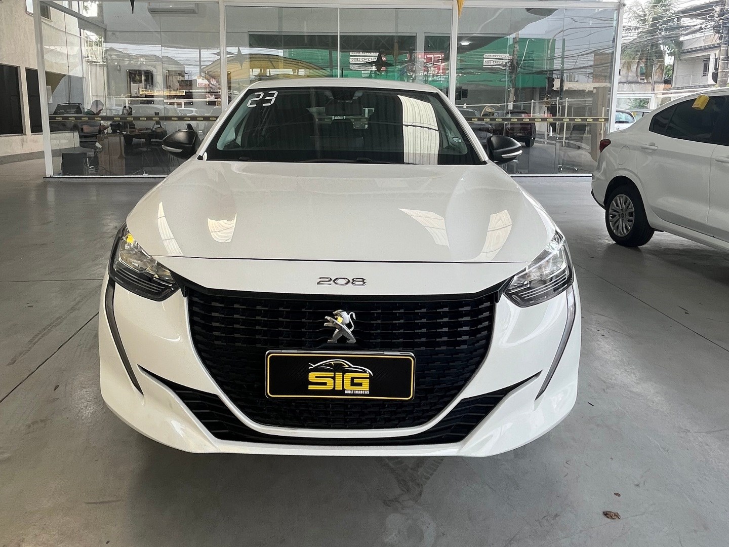 PEUGEOT 208 1.0 FIREFLY FLEX LIKE MANUAL 2023 Branco - Miniatura 2 - SIG Multimarcas