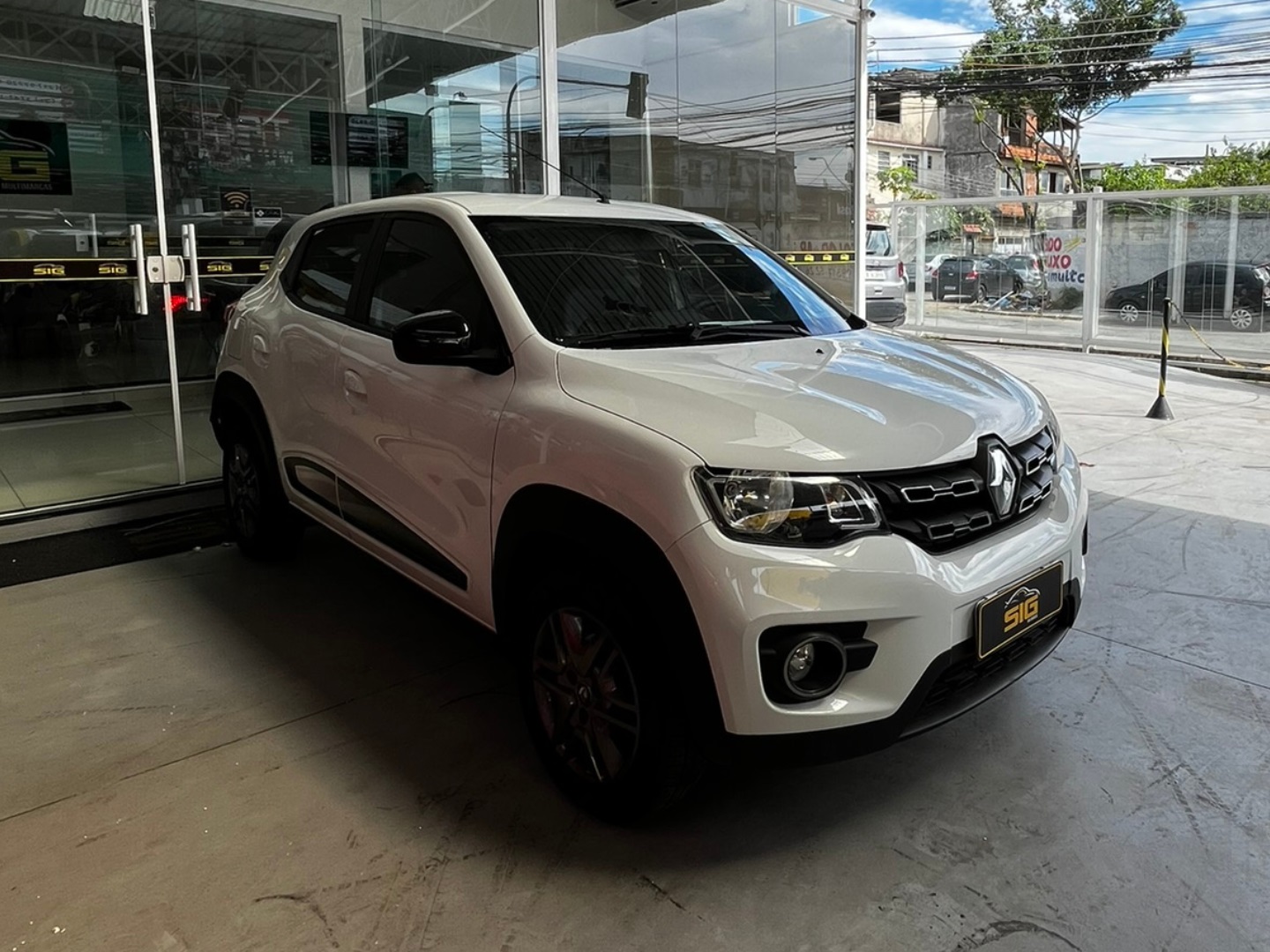 RENAULT KWID 1.0 12V SCE FLEX ZEN MANUAL 2022 Branco - Miniatura 4 - SIG Multimarcas