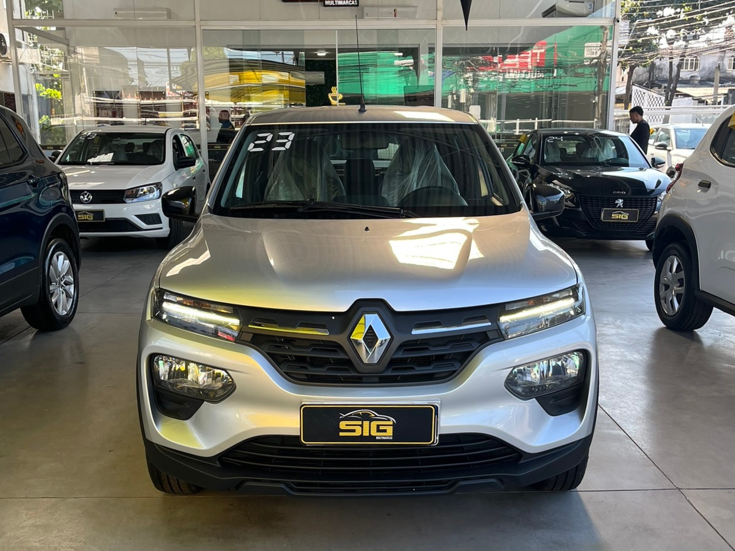 RENAULT KWID 1.0 12V SCE FLEX INTENSE MANUAL 2023 Prata - Miniatura 2 - SIG Multimarcas